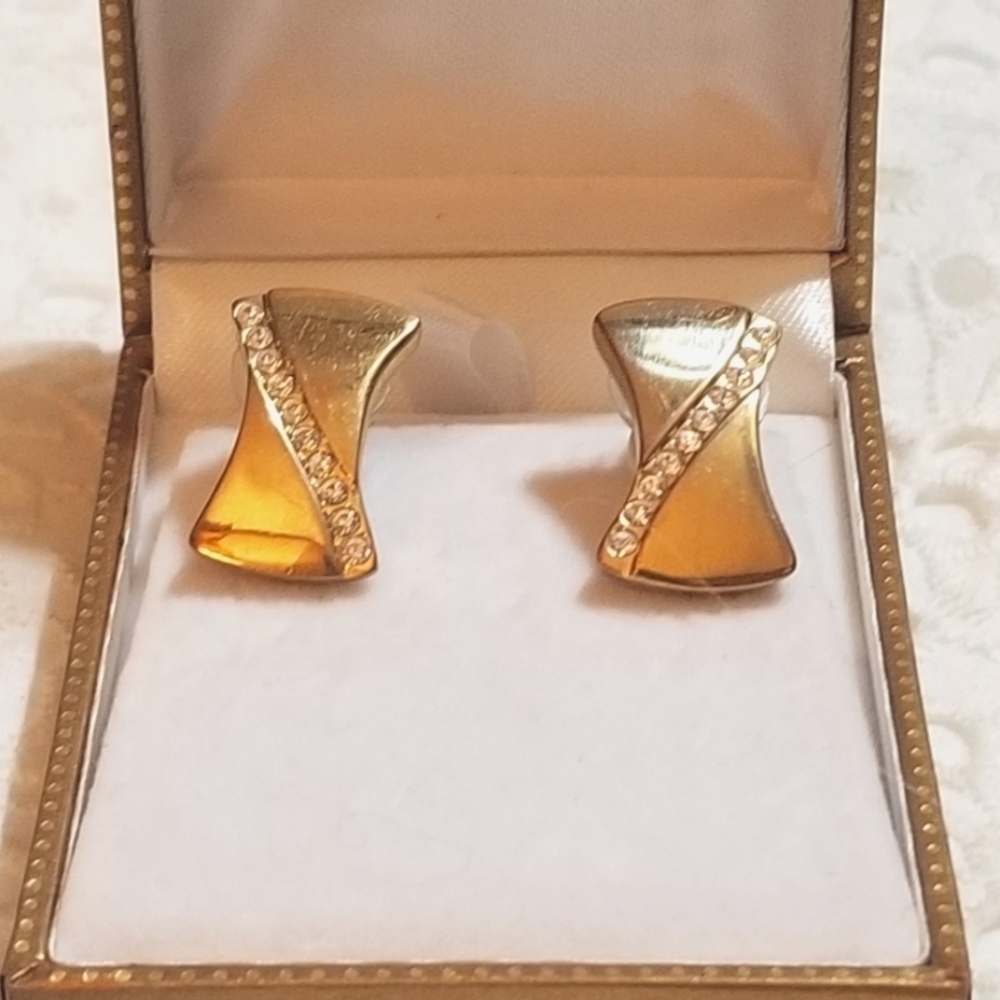 GIVENCHY Vintage crystal gold plated pierced earrings - Picture 3 of 6